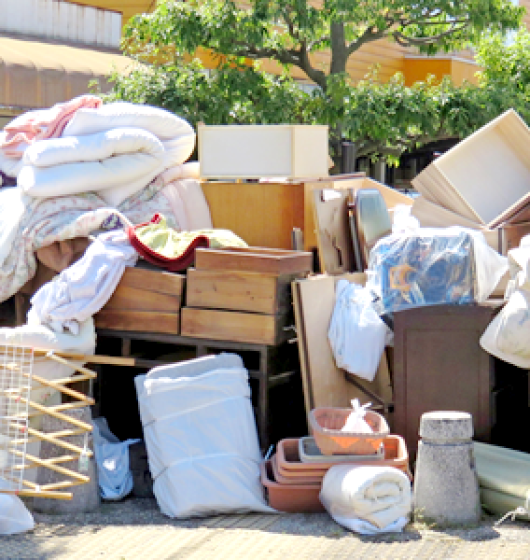 羽島市で遺品整理‧ゴミ屋敷清掃‧⽣前整理を 検討されている⽅へ